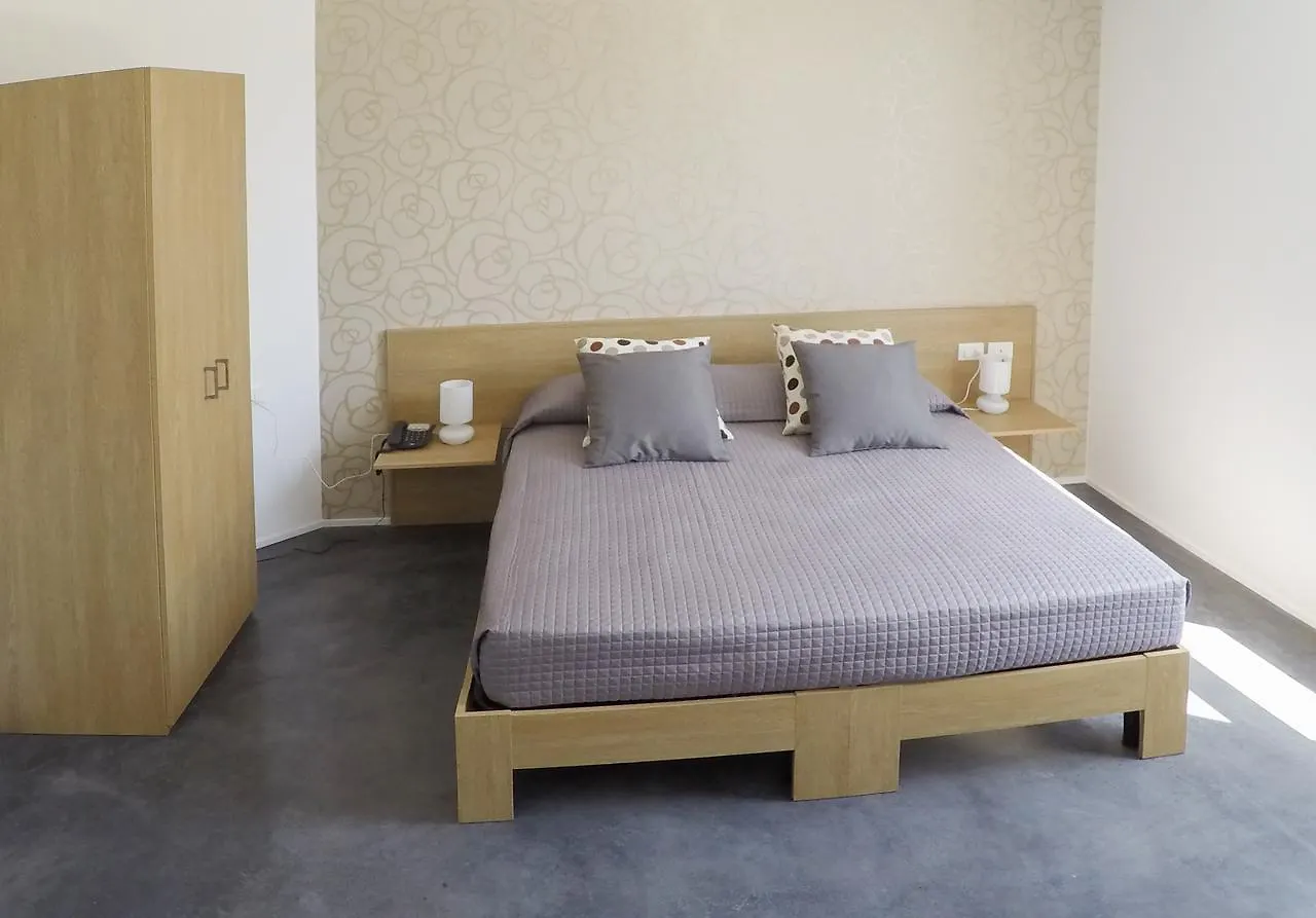 Abraxia Guest House Comiso 0*,  Italia